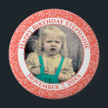 Uw foto 70th Birthday Number Pattern Coral Ronde Button 4,0 Cm<br><div class="desc">Dit is een herdenkingsknop met je foto en tekst om je 70ste verjaardag te vieren. Er is een tekst sjabloon om het gemakkelijk te maken om het bericht en de datum te veranderen. Er is ook een fotomalplaatje om het gemakkelijk te maken om uw afbeelding toe te voegen. Dit koraal-en-witte...</div>