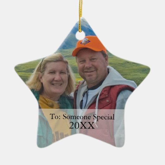 Uw foto-cadeau Label en kerstversiering Keramisch Ornament (Voorkant)