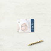 Uw foto licht omhoog - met Navy Blue Post-it® Notes (Op bureau)