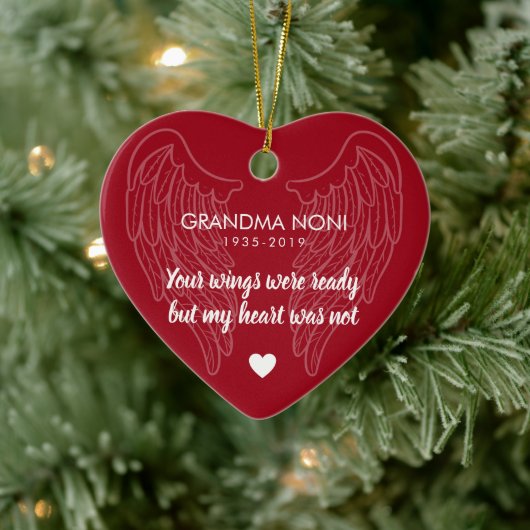 Uw Gepersonaliseerde Memorial Heart Red Keramisch Ornament (Boom)