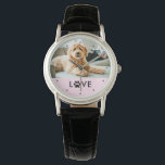 Uw hond of kat foto | Liefde met pooafdrukken Horloge<br><div class="desc">Dit eenvoudige en schattige ontwerp is voorzien van uw favoriete foto van uw huisdier of kat,  met het woord "liefde" door middel van een pootdruk in zwarte moderne tekst op een zwart-roze achtergrond.</div>
