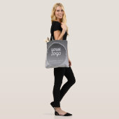 Uw Logo & bewerkbare tekst | Donkergrijs verloop Tote Bag (Op model)