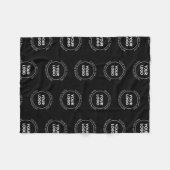 Uw Logo & bewerkbare tekst | Herhalingspatroon Fleece Deken (Voorkant (Horizontaal))