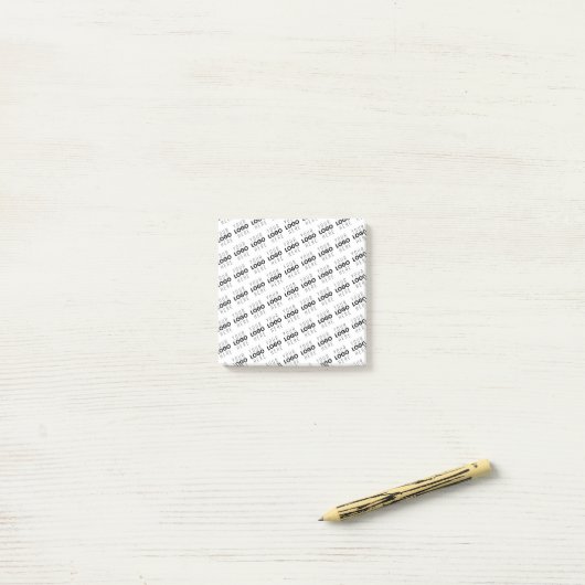 Uw logo eenvoudig herhalend diagonaal patroon post-it® notes (Op bureau)