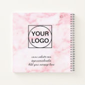 Uw logo hier witte, eenvoudige, kleine PINK MARBLE Notitieboek (Achterkant)