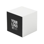 Uw logo met bewerkbare QR-code en tekst  Kubus (Achter hoekig)