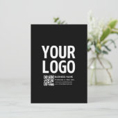 Uw logo met bewerkbare QR-code en tekst Save The Date (Staand voorkant)
