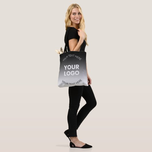Uw Logo | Modern bewerkbaar zwart-wit verloop Tote Bag (Op model)
