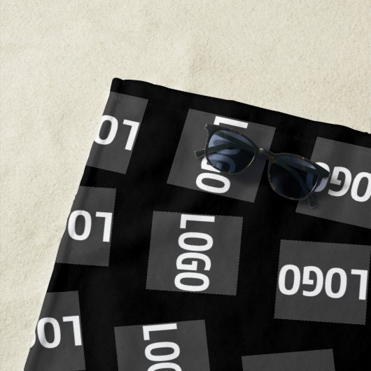 Uw Logo | Uniek Logo-, ontwerp- of Afbeelding-patr Strandlaken (In situ)