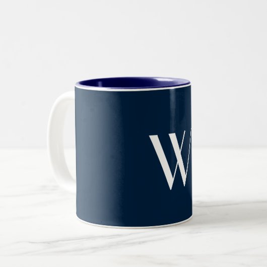 Uw monogram in marine & wit tweekleurige koffiemok (Voorkant links)