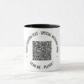 Uw QR-code en aangepaste tekst mok voorbeeld (Midden)