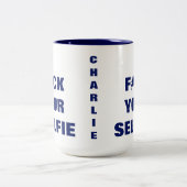 UW SELFIE aangepaste monogram-mokken Tweekleurige Koffiemok (Center)