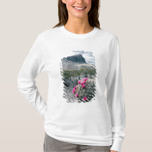 V.S., Texas, Big Bend National Park. Bloeiend T-shirt