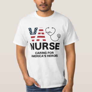VA verpleegster. Het verdedigen van de Amerikaanse T-shirt