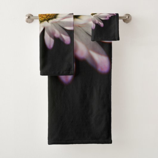 Vaak Daisy btcna Bad Handdoek (Insitu)