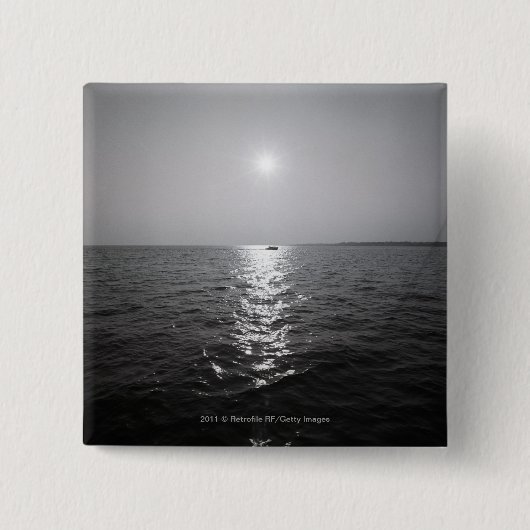 Vaartuig op afstand op zee vierkante button 5,1 cm (Voorkant)