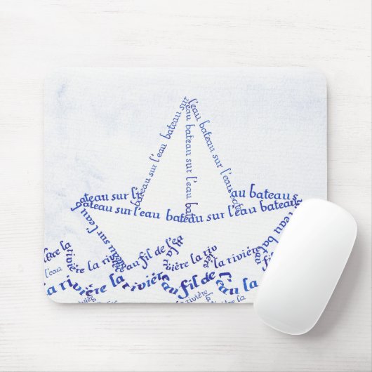 Vaartuig op het water. muismat (Met muis)