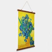 Vaas met irissen, Van Gogh Hangend Wandkleed (Gebogen)