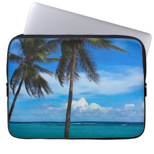 Vacature voor de familie Trip Beach Guadeloupe Laptop Sleeve