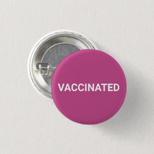 Vaccineerde, moerbeige, roze knop met witte speld ronde button 3,2 cm