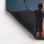 Vader en zoon houden Amerikaanse vlaggen Muismat (Hoek)