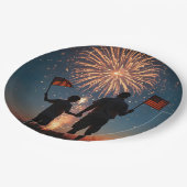 Vader en zoon houden Amerikaanse vlaggen Papieren Bordje (Gekanteld)