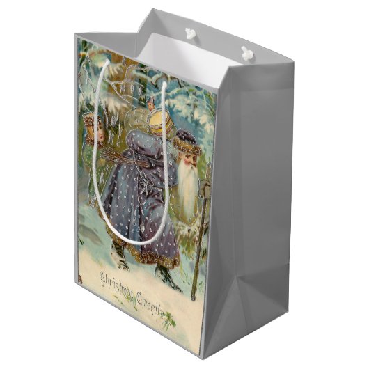  Vader Kerst in Sneeuwrijke Bossen Medium Cadeauzakje (Achterkant Gekanteld)