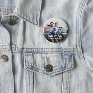 Vader overdag Gamer 's nachts Zoon en vader Vaderd Ronde Button 5,7 Cm