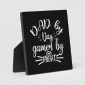 Vader per dag, gamer bij nacht - grappige videospe fotoplaat (Voorkant)