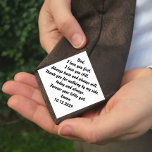 Vader van de bruid geschenk van de bruid stropdas<br><div class="desc">Op uw trouwdag, herinneringen met uw vader over de schattige kleintje hij eens was door hem dit gepersonaliseerde vader-van-de-bruid stropdas met een gepersonaliseerde boodschap met jouw naam en trouwdatum. Voer de naam en datum in die in een aangepaste sectie moeten worden afgedrukt. Als alternatief, verras hem met dit lieve gebaar...</div>