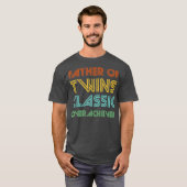 Vader van Twins Classic Overhaalver Funny Dad T-shirt (Voorkant volledig)