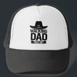Vaderdag... de lopende vader sinds... trucker pet<br><div class="desc">Viel Vaderdag met dit cowboy pet grafisch dat "De Lopende Papa"leest, die de tekst van de sjabloon voor het jaar kenmerkt. Afbeelding door chelovector | Shutterstock. Afbeelding-ID: 644361580 | Shutterstock® - Alle rechten voorbehouden.</div>