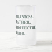 Vaderdag opa Father Protector Hero Text Matglas Bierpul (Center)