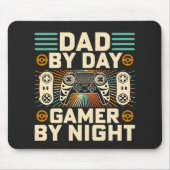 Vaderdag Pap overdag Gamer bij nacht Muismat (Voorkant)