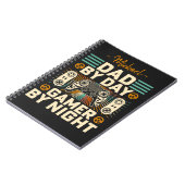 Vaderdag Pap overdag Gamer bij nacht Notitieboek (Linkerzijde)