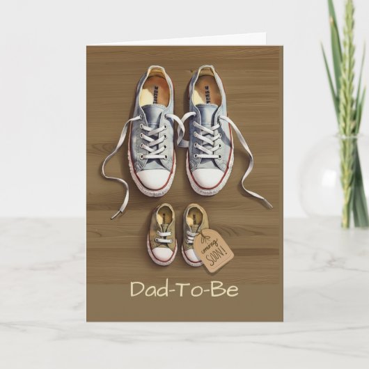 Vaderdag voor papa om Baby-schoenen op de vloer te Kaart (Voorkant)