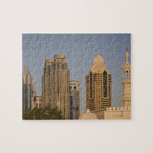 VAE, Dubai. Minaret van moskee in Al Wasl, met Legpuzzel (Horizontaal)