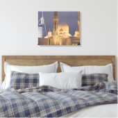 VAE, Dubai. Moskee 's avonds met Burj al Arab Canvas Afdruk (Insitu (Slaapkamer))