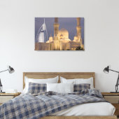 VAE, Dubai. Moskee 's avonds met Burj al Arab Canvas Afdruk (Insitu (Slaapkamer))