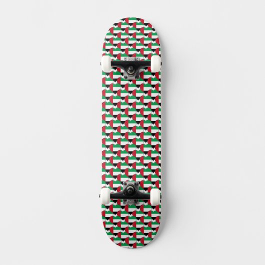 VAE vlag kleuren harten patroon patriottisch Persoonlijk Skateboard (Voorkant)