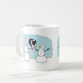 Vakantie Border Collie Hond Spelen met Sneeuwmanne Koffiemok (Voorkant links)