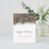 Vakantie die we hebben verplaatst, pine Tree Branc Aankondigingskaart (Staand voorkant)