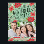 Vakantie Floral fotokaart Feestdagenkaart<br><div class="desc">De elegante moderne vakantiefootkaart is voorzien van een grillig typografische vormgeving die zegt dat het de heerlijkste tijd van het Jaar is, omringd door een kleurrijke, geïllustreerde bloemrand. Personaliseer met uw familiefoto en voeg jouw naam en het jaar of andere douanetekst toe. Klik aanpassen het om tekstdoopvont en kleuren te...</div>