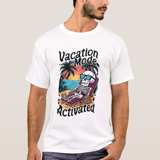Vakantie modus geactiveerd skelet strand ontwerp t-shirt (Voorkant)