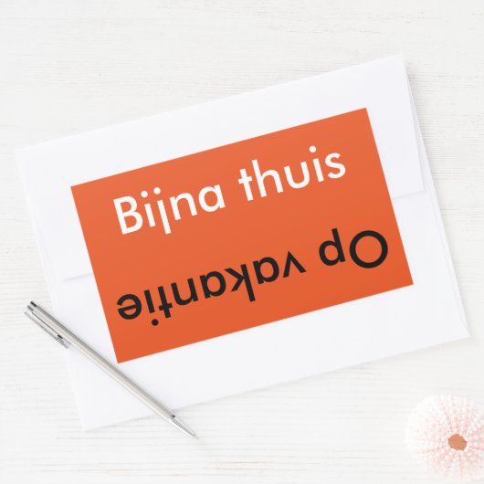 Vakantie/Thuis  Koffer sticker (Envelop)