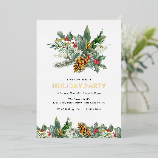 Vakantiefeestje Holly en Pine Cone Bouquet Gold Folie Uitnodiging (Staand Voorkant)