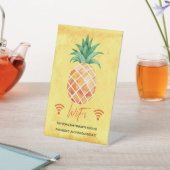 Vakantiehuis Pineapple WIFI Wachtwoord Sign Reclamebord Met Voetstuk (Insitu)
