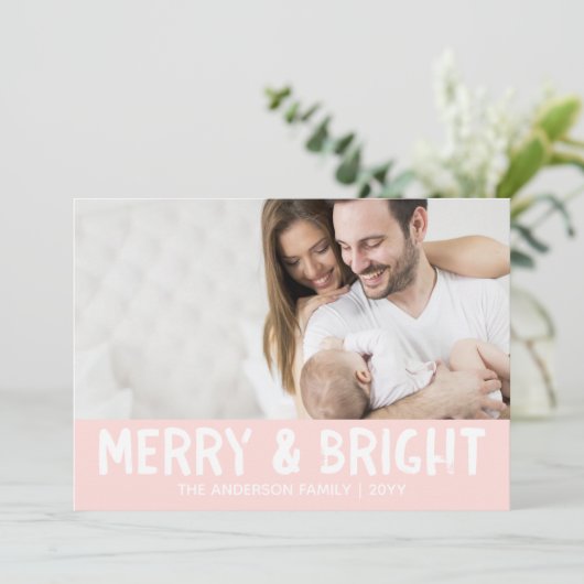 Vakantieknopkaart | Roze moderne kleding en helder Feestdagenkaart (Staand voorkant)