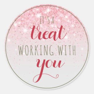 Vakantiemedewerkers Goedkeuring Vrouw Cadeauetiket Ronde Sticker