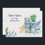 Vakantieseizoen blauw Wenskaart Feestdagenkaart<br><div class="desc">Een waterverf vakantiekaart met cadeaus, pijnboomtakken, bessen en een sterrenbeeld ornament. (Afbeelding van pikisuperstar op Freepik). De kaart is eenvoudig aan te passen met uw tekst, lettertype en lettertypekleur. Niet precies wat je zoekt? Al onze producten kunnen op maat worden ontworpen om zonder extra kosten aan uw behoeften te voldoen....</div>